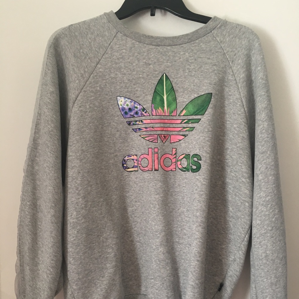 Adidas floral trefoil logo crewneck